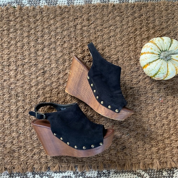 Black Open Toe Studded Suede Wedges - Picture 1 of 7